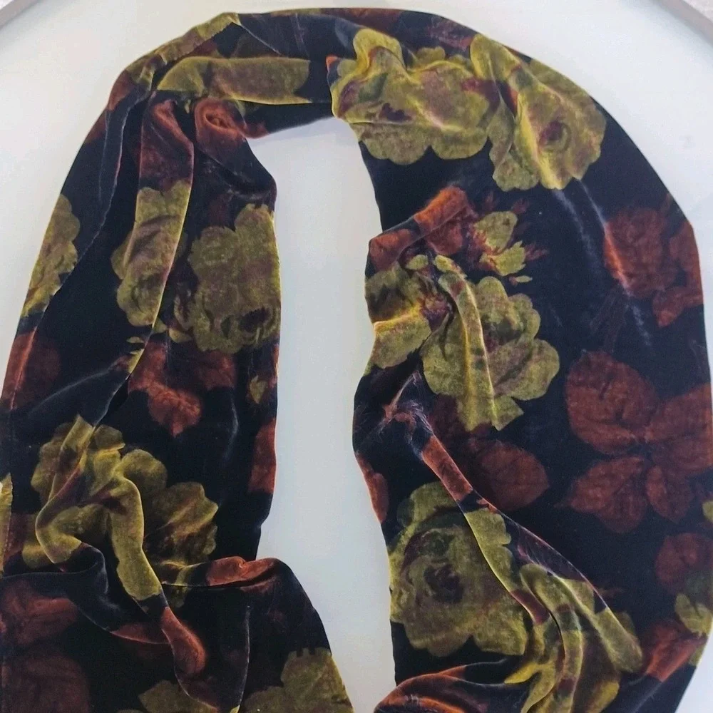 Chelsey by Joseph Womens Velvet Scarf Silk Blend Floral Rose‎ Black Green 56x10